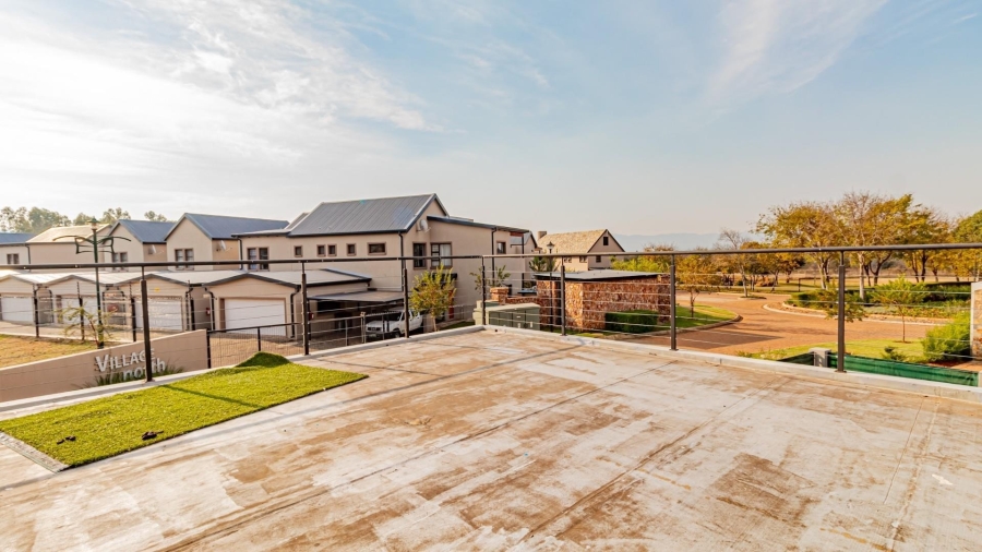 2 Bedroom Property for Sale in Redstone Private Country Estate North West